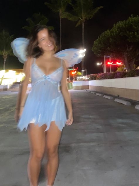 Casual Fairy Costume, Silvermist Costume Aesthetic, Faries Customes, Blue Top Halloween Costume, Light Blue Fairy Costume, Tinker Bell And Periwinkle Costumes, Hot Fairy Halloween Costumes, Halloween Costumes Blue Dress, Fairy Custome Halloween