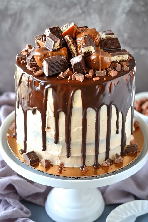 Ultimate Chocolate Caramel Birthday Cake: Mars Bar Theme Mars Bar, Caramel Drizzle, Creamy Caramel, Chocolate Dreams, Easy Cake Decorating, Elegant Cakes, Chocolate Caramel, Birthday Treats, Decadent Chocolate