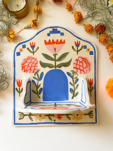 Wall Shrines, Mexican Pattern, Air Dry Clay Projects, Pottery Painting Designs, Keramik Design, 3d Studio, Diy Pottery, Pottery Classes, Painted Wall