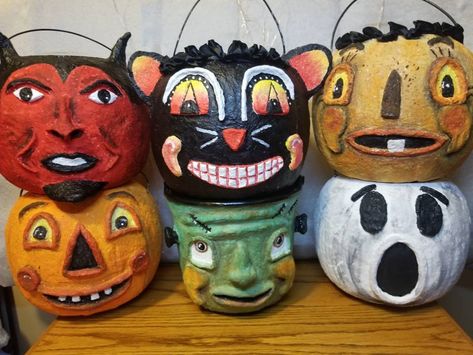 Vintage Looking Halloween Buckets Vintage Halloween Decorations Diy, Vintage Halloween Diy, Vintage Halloween Crafts, Halloween Bedroom, Vintage Decorations, Halloween Buckets, Halloween Facts, Halloween Lanterns, Doll House Crafts