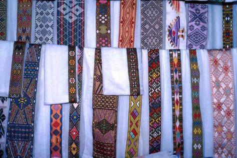 Ethiopian Shamas with borders Ethiopian Weaving, Habesha Art, Ethiopian Fabric, Habesha Clothes, Men Shawl, Ethiopian Art, I Love You Animation, Ethiopian Clothing, Ethiopian Traditional Dress