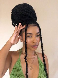 Black Passion Twist Hairstyles, Braids Twist For Black Women, Thick Passion Twists, Styling Passion Twist Braids, How To Style Passion Twist, Crochet Braid Styles Passion Twist, Passion Twist With Curls, Black Passion Twists, Island Passion Twist