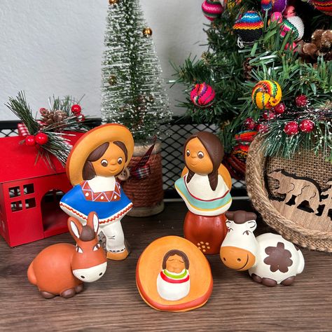 mexican nativity set Mexican Nativity, Christmas Nativity Scene, Sunburst Mirror, Chess Game, Holy Family, Christmas Nativity, Mexican Style, Baby Jesus, Nativity Scene