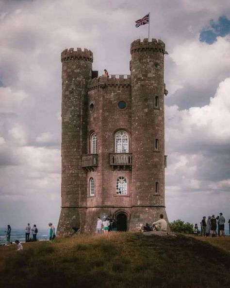 World Nature, Beautiful Buildings, Palace, Broadway, Castle, Tower, Building, The World, Nature