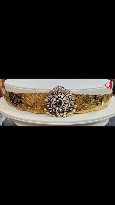 Hip Belt For Saree Gold, Vadanam Latest Designs, Baby Vaddanam Designs Gold, Ottiyanam Designs Gold, Gold Vaddanam Designs Latest, Vaddanam Models, Gold Vaddanam, Vanki Designs Jewellery, Indian Brides Jewelry