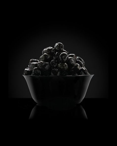 Conceptual Food Photography, Food Composition, Food Photography Lighting, Black Dessert, Food Photography Dessert, Monochrome Aesthetic, Dark Food Photography, Food Art Photography, Black Food