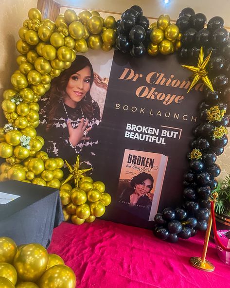 Throwback Thursday: Dr Ngozi’s Book launch —————————— This Job was filled with experiences that build a beautiful part of me, The colors, The concept The book shelf, The book dummy where people signed The Praise session Gosh! The guitar abd band performance The Photobooth…. Beautiful 💯 Decor @partybydearkefty Book Launch Party Ideas, Launch Party Ideas, Book Launch Event, Book Release Party, Band Performance, Book Decoration, Book Launch Party, Dummies Book, Book Launch