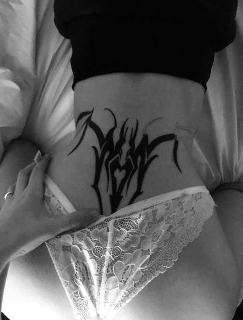 Simple Unique Tattoos, 2016 Tumblr, 2014 Grunge, Tato Flash, Soft Goth, Outfit Inspo Aesthetic, Risky Pictures, Edgy Grunge, Awesome Tattoo