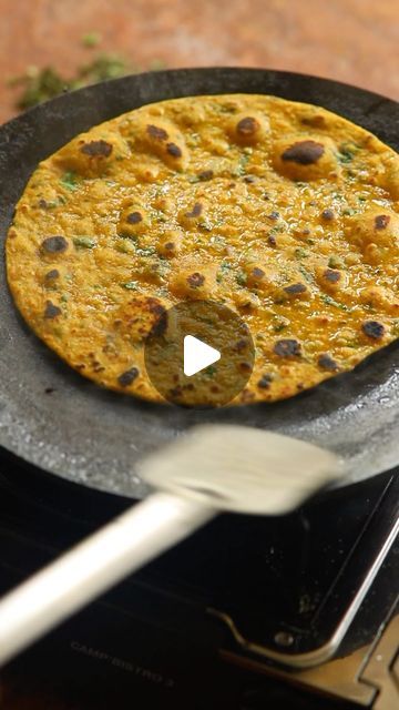 Sanjana Modha on Instagram: "Theplaaaaaaaaaaa! The OG Gujarati snack for travelling and nostalgic chai time. These soft flatbreads are peppered with fresh fenugreek leaves, chilli powder, salt and sesame seeds. My recipe is foolproof, should you wish to griddle cook your own at home. I make a stack and freeze them for convenience. Thepla can be served a number of different ways; the most popular being with masala chai, potato curry (bateta nu shaak) or simply with your favourite chutney and plain yoghurt. As they are a common breakfast or lunch dish, it’s not uncommon to enjoy thepla with sweet masala chai. Ingredients: 500 g wholewheat chapati flour (atta) 75 g fresh fenugreek leaves very finely chopped 2 tbsp chickpea flour 1 clove garlic crushed 2 tbsp sesame seeds 1 tbsp jaggery 1 Masala Chapati Recipe, Chai Ingredients, Chai Time, Chapati Recipes, Gujarati Snacks, Griddle Cooking, Fenugreek Leaves, Travel Snacks, Potato Curry