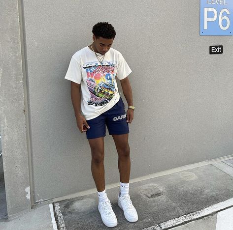 Air Force 1 Outfit Men Summer, Air Force 1 Outfit Men Shorts, Button Up Fits Men, Graphic Shorts Outfit Men, Short Shorts Men Outfit, Summer Fits Men Streetwear, Af1 Outfit Men, Shorts Outfits Men, Summer Streetwear Men