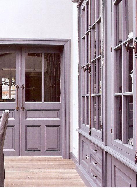 Slate grey butler's pantry, wonderful cabinetry Lavender Paint Colors, Butlers Pantries, Decor Closet, Sprouting Broccoli, 18th Century House, Lavender Paint, Purple Tile, Victorian Renovation, Kitchen Elegant