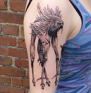 Land Strider - The Dark Crystal Crystal Tattoo, Dinosaur Tattoos, Tattoos Sleeve, Cute Tats, Dark Crystal, Horror Tattoo, Nerdy Things, The Dark Crystal, Ink Ideas