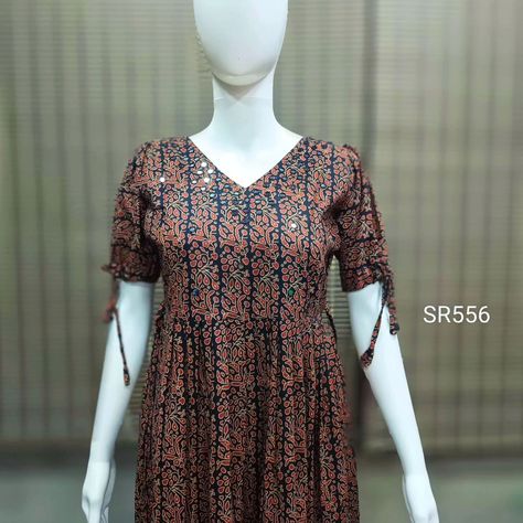 🤱🤱🤱🤱🤱🤱🤱🤱🤱🤱 *_Feeding & Normal Kurtis available_* *_Party wear Maternity & Feeding Kurtis_* *_Fabric : Cotton Ajrak print 👌 200% Quality Assured_* *_Type : Heavy original mirror hand work V neck 2 tier Gathering puff sleeve(adjustable knot) with 2 Side Zip And Back knot_* *_Chest portion Stitched with Lining_* *_Complete Interlock including zip Portion Also_* *_Size: M/L/XL/XXL_* *_Lengh : 46-47_* *_Price : 680+$_* *_Ready To Dispatch_* 🤱🤱🤱🤱🤱🤱🤱🤱🤱🤱 Mirror Hand Work, Feeding Kurtis, Ajrak Print, Adjustable Knot, Hand Work, Fabric Cotton, Side Zip, Party Wear, Puff Sleeve