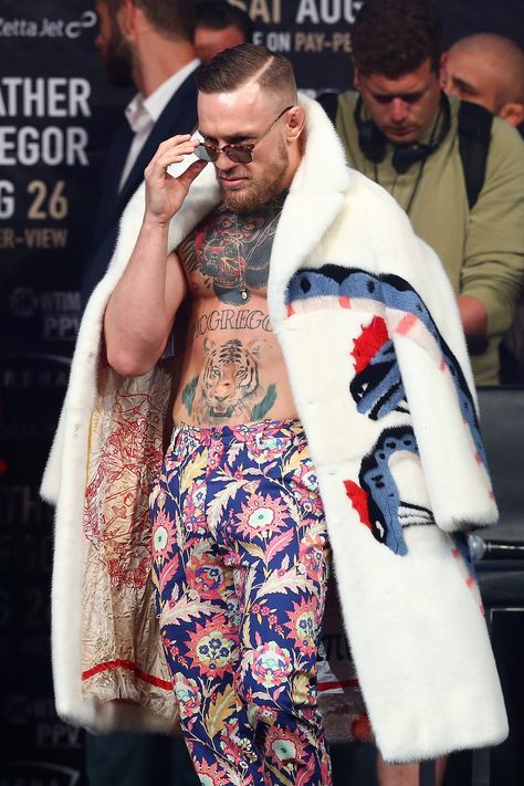 Conor Mcgregor Costume, Gucci Fur Coat, Conor Mcgregor Hairstyle, Connor Macgregor, Conner Mcgregor, Conor Mcgregor Style, Notorious Mcgregor, Extravagant Lifestyle, Ufc Conor Mcgregor