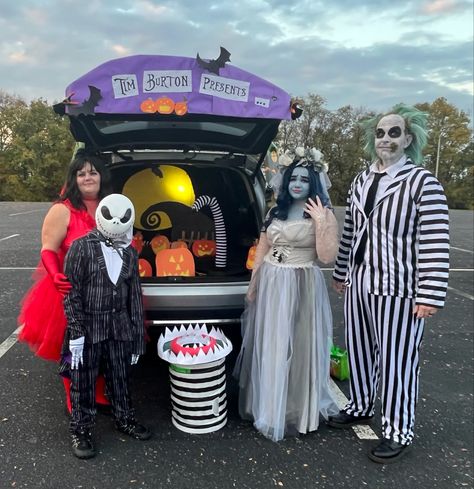 Trunk Or Treat, Family Halloween Costumes, Family Costumes, Costumes Halloween, Tim Burton, Trunk, Monster Trucks, Halloween, Quick Saves