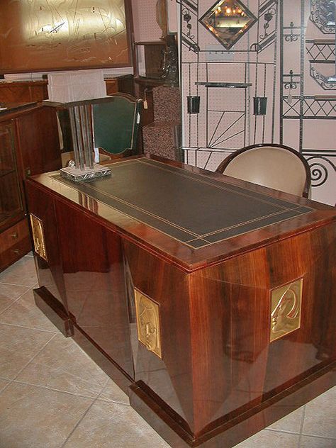 Art Deco desk Art Deco Desk Home Office, Art Deco Reception Desk, Art Deco Bar Counter, Art Deco Computer Desk, Art Deco Makeup Vanities, Ceo Desk, Art Deco Office, Radium Girls, Arte Art Deco