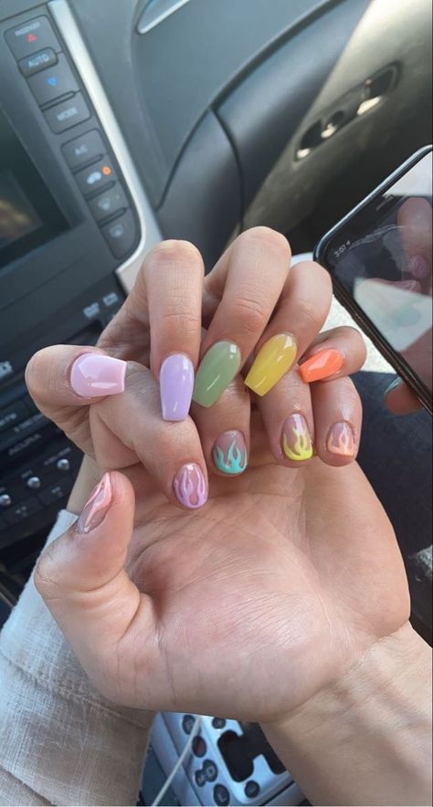 Girlfriend Nails Designs, Lesbian Acrylics, Matching Nail Ideas For Couples, His And Her Nail Designs, Matching Halloween Nails With Boyfriend, Lesbian Matching Nails, Girlfriend And Boyfriend Matching Nails, Matching His And Hers Nails, Masc Lesbian Nails