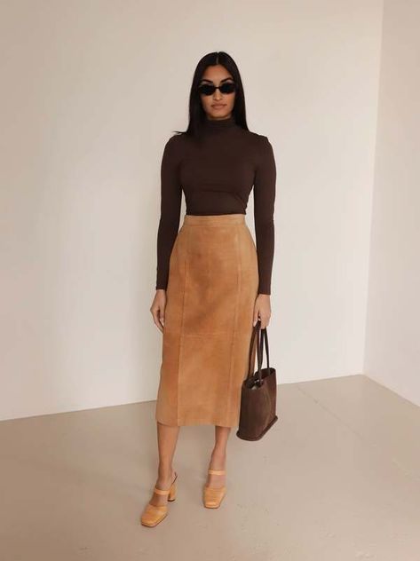 Suede Skirt Outfit Fall, Apostolic Outfit Ideas, Leather Midi Skirt Outfit, Fall Thrifting, Suede Skirt Outfit, Apostolic Outfit, Suede Midi Skirt, Office Jobs, Skirt Outfit Fall