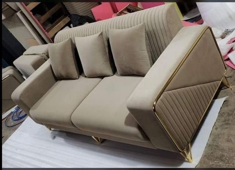 Modern Sofa Designs Luxury, Latest Sofa Set Designs, Modern Living Room Sofa Set, Sofa Cumbed Design, Stylish Sofa Sets, Sofa Couch Design, Latest Sofa Designs, Sofa Design Wood, Luxury Furniture Sofa