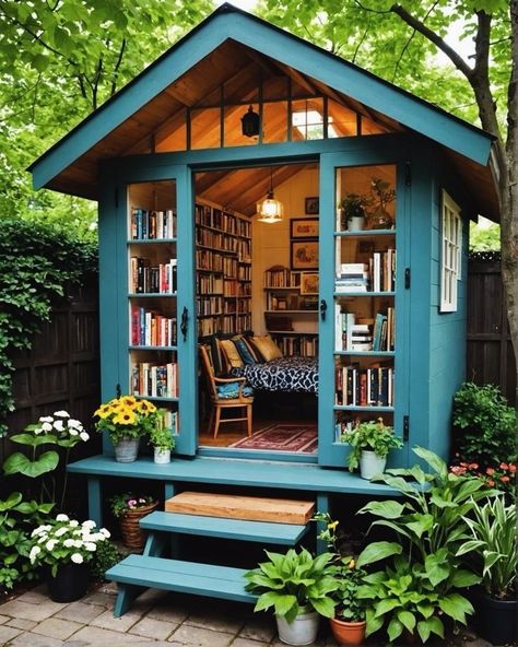 Tiny House Book Storage, Library She Shed, She Shed Library Ideas, She Shed Library, Backyard Library, Shed Library, Book Shed, Shed Bedroom, Outdoor Library