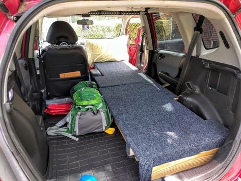 Honda Fit Camper, Honda Fit Camping, Camping Platform, Sleeping In Your Car, Campervan Bed, Suv Camper, Auto Camping, Trip To Grand Canyon, Suv Camping