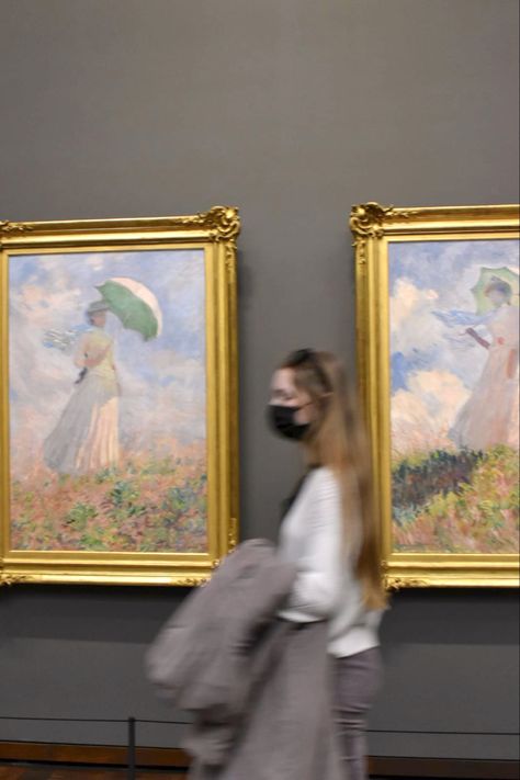 Girl Art Aesthetic, Girl Hobbies, Paintings Monet, Paint Woman, Museum Paintings, Uniqlo Bag, Woman With A Parasol, Aesthetic Jeans, French Paintings