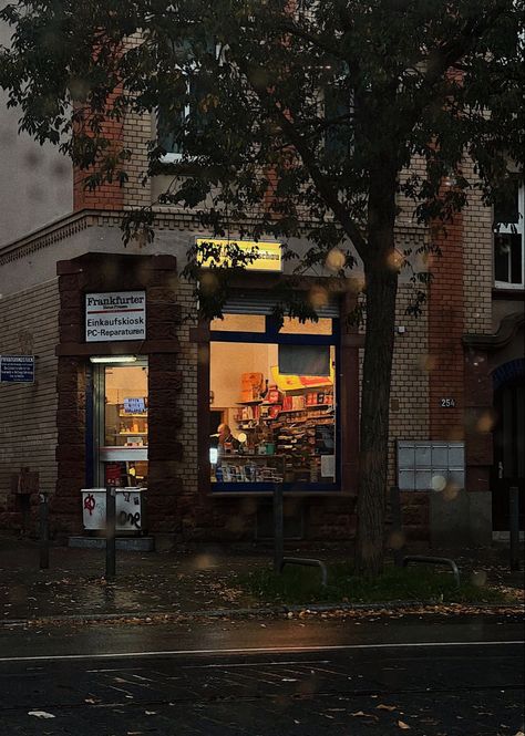 Germany Aesthetic, Cozy Rainy Day, Rainy Street, Mood Vibes, Rainy Day Aesthetic, Corner Light, Library Aesthetic, Coffee Shop Aesthetic, Cozy Cafe