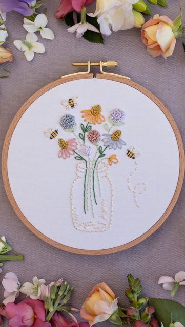 Mental Health Embroidery, Embroidery Workshop, Easter Embroidery, My Live, Learn Embroidery, Embroidery For Beginners, Embroidery Tutorials, Do Something, Embroidery Projects