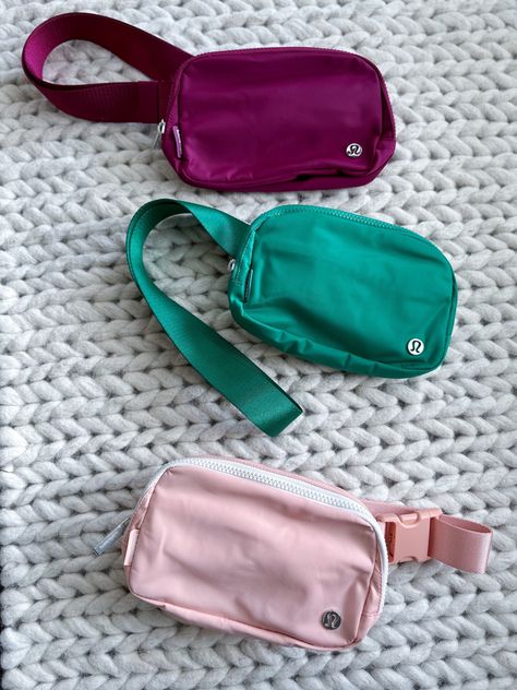 Crossbody Belt Bag Outfit Lulu Outfits, Wild Berry, Bad Girl, Spring Colors, Belt Bag, Red And White, Color Pop, Purses And Bags, Color