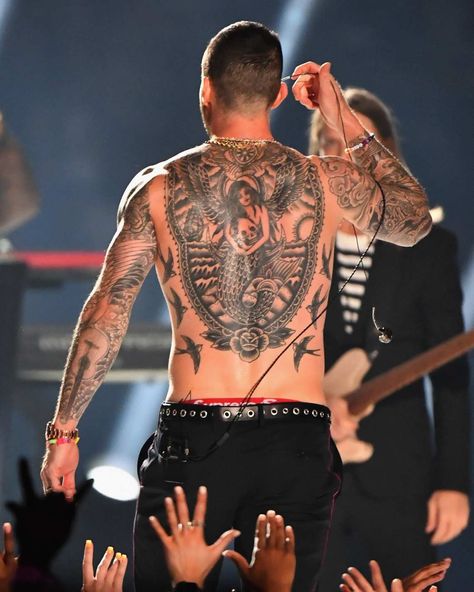 An Exhaustive Taxonomy of Adam Levine’s Tattoos Adam Levine Tattoos, Fantasy Eyes, Traditional Ideas, Backpiece Tattoo, Muscle Guys, Sparrow Tattoo, Tattoos Men, Thirst Trap, Body Art Photography