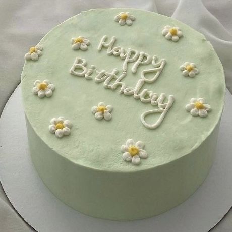 Happy Birthday Torte, Shopping Cake, Birthday Cake For Women Simple, Minimalist Cakes, Green Birthday Cakes, Rodjendanske Torte, 14th Birthday Cakes, Small Birthday Cakes, Teen Cakes