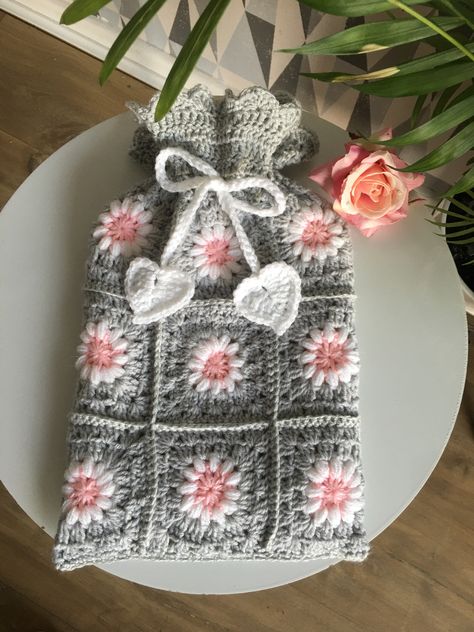 Hot Water Bottle Cover Cute, Hot Water Bottle Cover Crochet, Crochet Hot Water Bottle Cover, Crochet Bottle Cover, Daisy Granny Square, Bottle Cozy, 2023 Ideas, Bottle Cozies, Crochet Collection