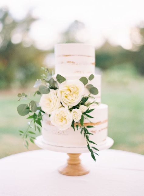 Wedding Cake Eucalyptus, Simple Wedding Cakes, Spring Wedding Cake, East Coast Wedding, Simple Wedding Cake, Eucalyptus Wedding, White Wedding Cake, Wedding Cakes With Flowers