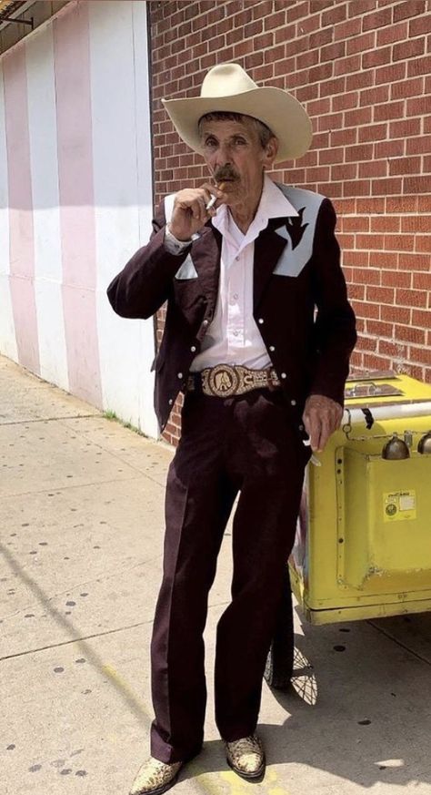 70s Mens Fashion Cowboy, Silver Belly Cowboy Hat Outfit Men, Jaripeo Men Outfits, Mariachi Suit Men, Mens Mexican Outfit, American Gangster Outfit, 70s Narco Fashion, Tejano Outfit For Men, Cowboy Theme Outfit Men