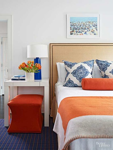 Classic Color Schemes That Never Go Out of Style Bold Bedding, Blue And White Bedroom, White Coverlet, Beautiful Bedroom Colors, Beige Shades, Orange Bedroom, Orange Home Decor, Orange Home, Bedroom Blue