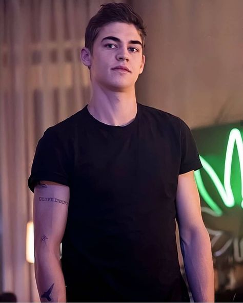 Hardin Scott 🖤 Hero Fiennes Tiffin Girlfriend, Hero Fiennes Tiffin Hot, Hero Fiennes Tiffin Aesthetic, Hero Fiennes Tiffin After, Hero Fiennes Tiffin Hardin, After Everything, Eminem Photos, Hot Hero