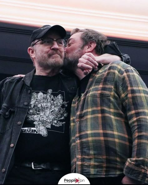 Crowley And Bobby Kiss, Bobby And Crowley, Crowley X Bobby, Bobby X Crowley, Supernatural Cast Wallpaper, Recently Viewed By Me, Supernatural Bobby X Crowley, Bobby Supernatural, Supernatural Bobby Singer