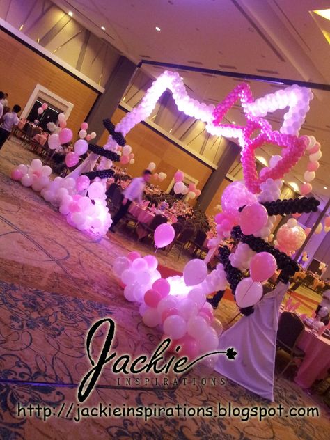 Hello Kitty Theme Sweet 16, Hello Kitty Arch Balloon, Ballroom Party Ideas, Hello Kitty Quinceanera Invitations, Hello Kitty Quince Invitations, Hello Kitty Themed Quinceanera, My Melody Quinceanera, Hello Kitty Themed Quince, Hello Kitty Quince Dress