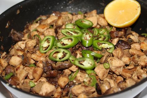 Sisig Recipe Philippines, Chicken Sisig, Sisig Recipe, Milk Fish, Famous Dishes, Fish And Chicken, Chicken Livers, Food Heaven, Favorite Comfort Food