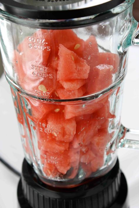 This refreshing cocktail is a twist on a traditional mojito. Sweet watermelon plays a starring role, making this a wonderful drink for a hot summer's day. Watermelon Puree, Titos Vodka Recipes, Mojito Recipe Pitcher, Watermelon Mojito Recipe, Mojito Pitcher, Watermelon Mojito, Mojito Recipe, Sweet Watermelon, Delicious Drink Recipes