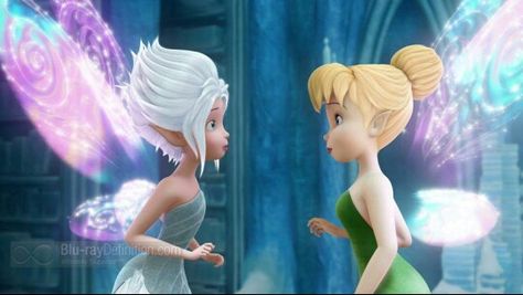 Pervinca and Tinkerbell. Sisters Tinkerbell And Her Sister, Tinkerbell And Periwinkle, Secret Of The Wings, Tinkerbell Movies, Disney Watercolor, Sister Art, Pirate Fairy, Tinkerbell And Friends, Tinkerbell Fairies