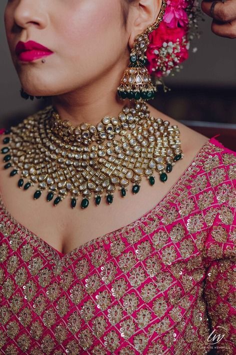 Creative @Suvarnajoshi93 amazing wedding pictures for wedding album ideas images on Designspiration Pink Lehenga Jewellery Ideas, Lehenga Jewellery Ideas, Gown Jewellery, Pink Bridal Lehenga, Lehenga Jewellery, Bridal Dupatta, Bridal Tips, Budget Bride, Pink Gown