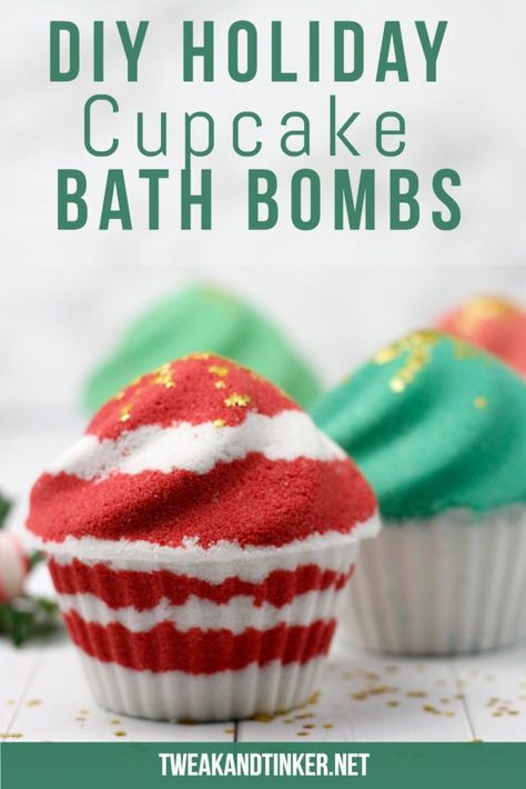 Bath Recipes Diy, Cute Stocking Stuffers, Milk Bath Recipe, Fun Holiday Crafts, Cute Stocking, Christmas Cupcake, Bombe Recipe, Holiday Cupcakes, Bath Recipes