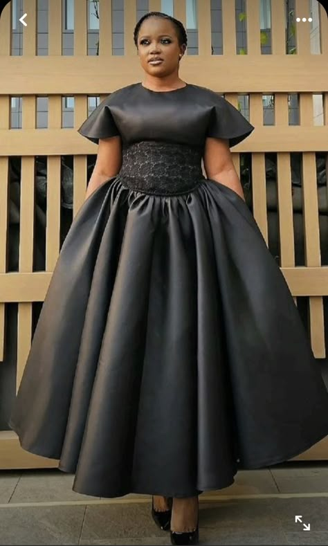 Dress For Chubby, Summer Tips, Dresses Occasion, African Dresses For Kids, Short African Dresses, Inspiration From Nature, All Black Dresses, African Print Dress Designs, Dinner Dress Classy