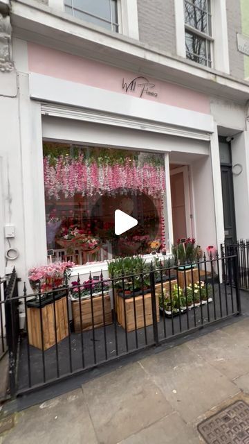 W11 Flowers Ltd on Instagram: "W11 Flowers in #nottinghill" Florist Studio Workspace, Studio Workspace, Flower Shop Interiors, Florist Studio, February 10, Shop Interiors, Small Flowers, Flower Shop, Florist