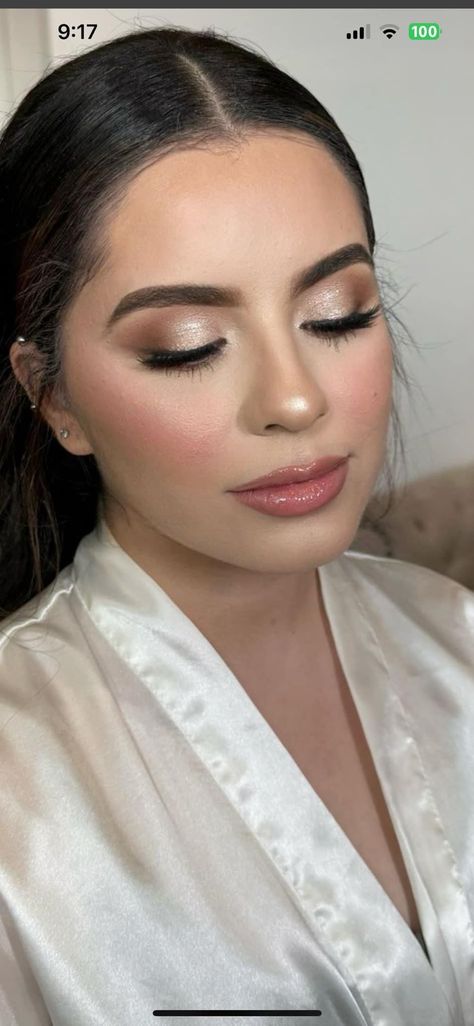 Gold Soft Glam Makeup, Makeup Looks Pakistani, Soft Glam Eye Makeup, Mummy Makeup, Mother Of Bride Makeup, Wedding Makeup Bridesmaid, Pakistani Makeup, Glam Eye Makeup, Skincare Favorites