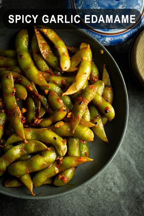 Spicy Garlic Edamame, Edamame Recipes Spicy, Edamame Recipes, Vegan Appetizer, Spicy Appetizers, Vegan Appetizers, Dessert Pictures, Dinner Wedding, Kitchen Inspo