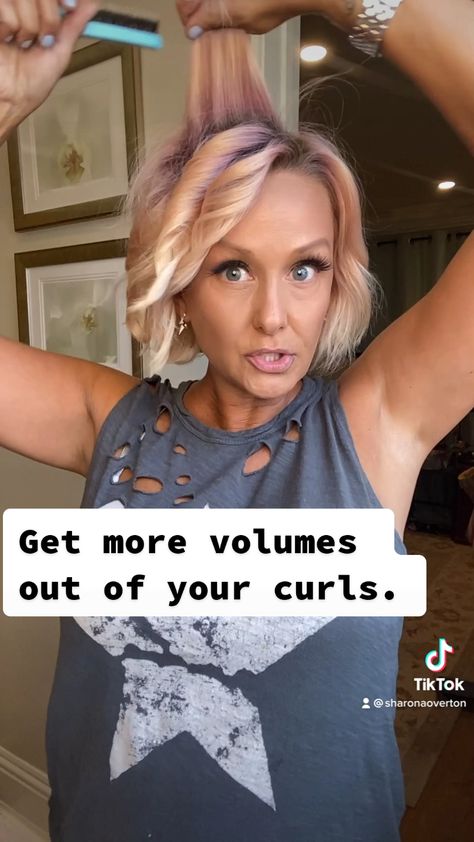 Current Hairstyles, Colouring Tutorial, Hair Colouring, How To Curl Short Hair, Hairdos For Short Hair, Mom Hairstyles, Short Hair Tutorial, Short Hair Balayage, Short Hair Updo