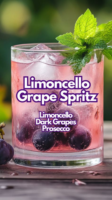 Limoncello Grape Spritz Unique Alcoholic Drinks, Grape Cocktails, Grape Drink, Limoncello Cocktails, Prosecco Cocktails, Mixed Drinks Alcohol, Yummy Alcoholic Drinks, Refreshing Cocktail, Best Cocktail Recipes