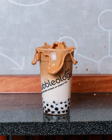 New actions shots captured for @bubbleology Which photo do you like best? 🧋 #bubbletea #foodphotography #londonphotographer @rochecom Bubble Tea Photography, Boba Truck, Pudding Packaging, 21 Photoshoot, Photoshoot Moodboard, Tea Photography, Truck Photo, Boba Drink, Cha Bar